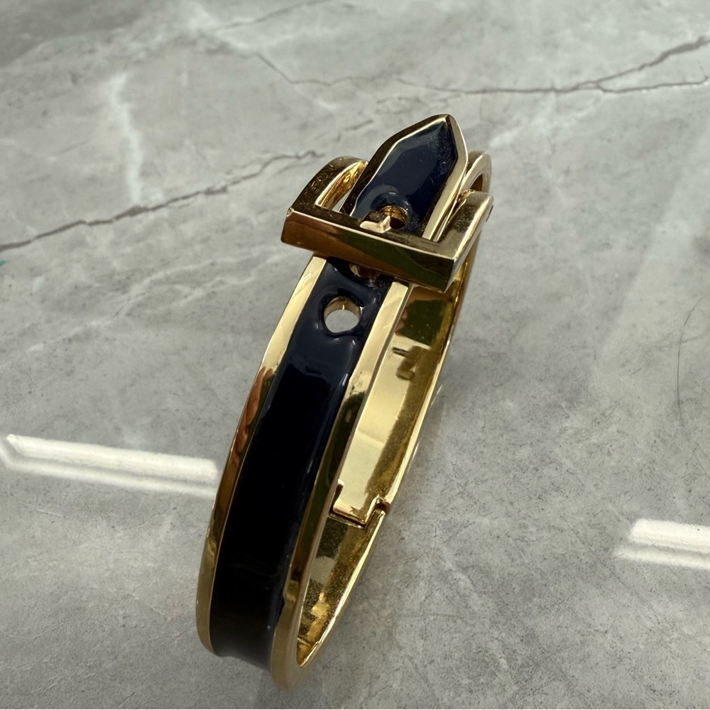 Belt Fashion Bracelet - Picture 9 of 12